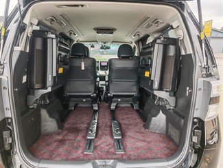 2013 Toyota Vellfire - Thumbnail