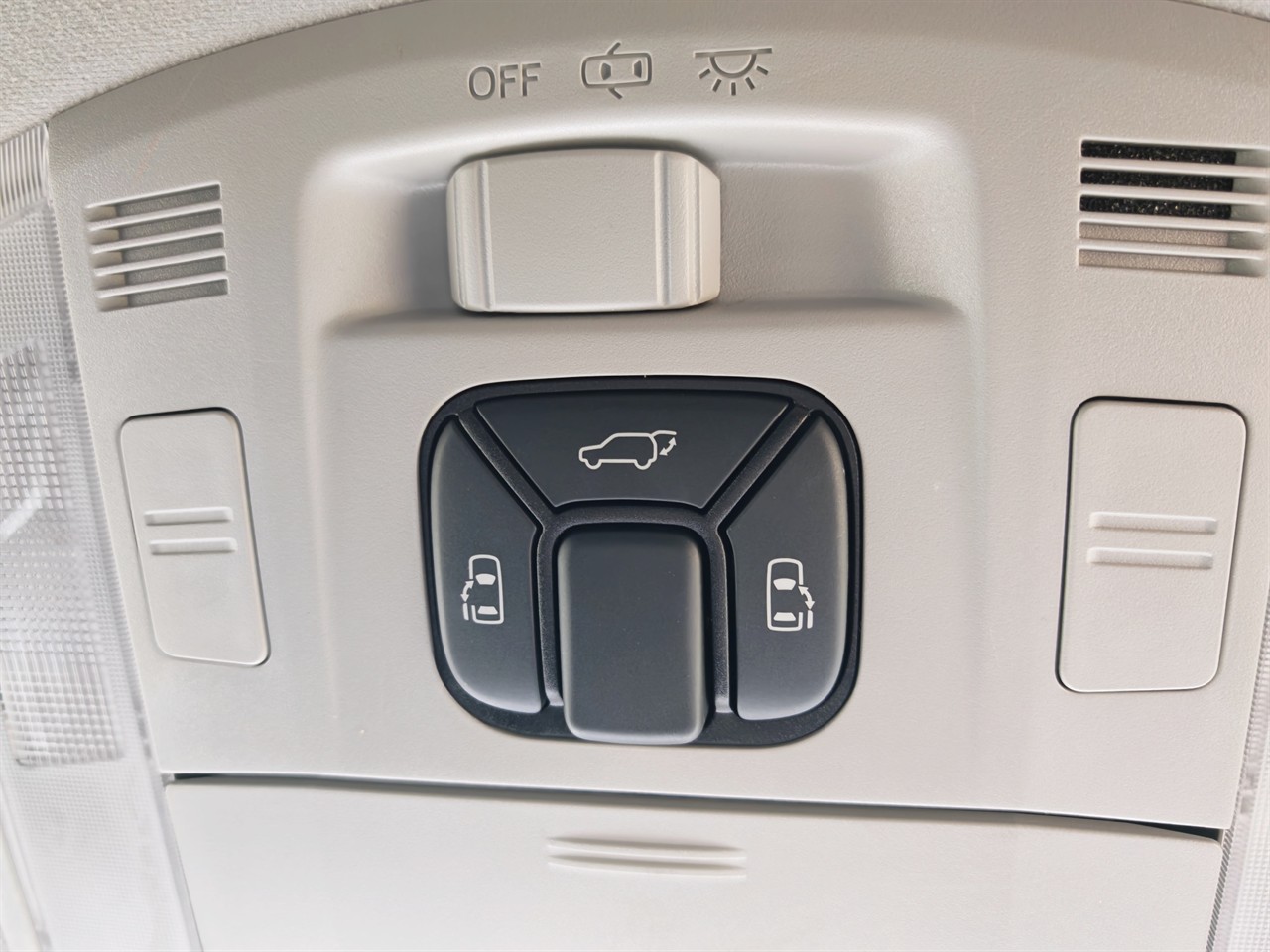 2013 Toyota Vellfire