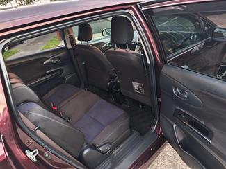 2013 Toyota Wish - Thumbnail