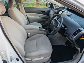 2009 Toyota Prius - Thumbnail