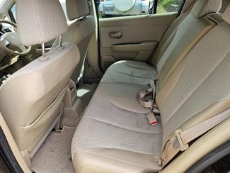 2010 Nissan Tiida - Thumbnail