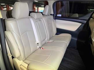 2018 Toyota Alphard - Thumbnail