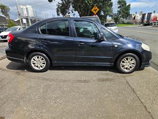 2009 Suzuki SX4 - Thumbnail