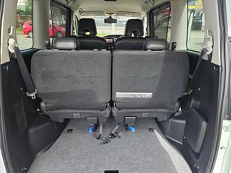 2020 Nissan Serena - Thumbnail