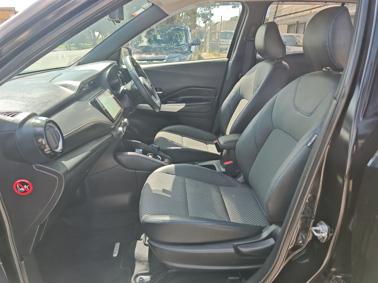 2021 Nissan KICKS