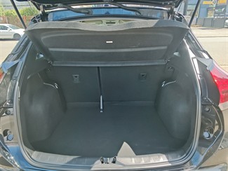 2021 Nissan KICKS - Thumbnail