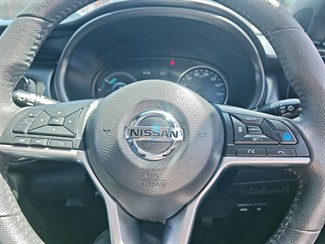 2021 Nissan KICKS - Thumbnail