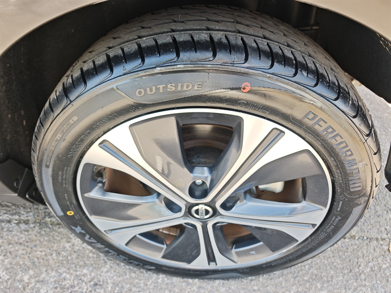 2021 Nissan KICKS