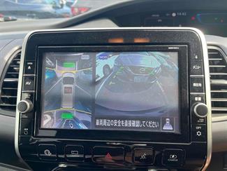 2018 Nissan Serena - Thumbnail