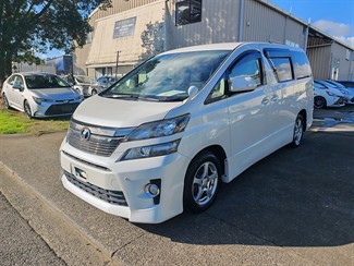 2014 Toyota Vellfire - Thumbnail