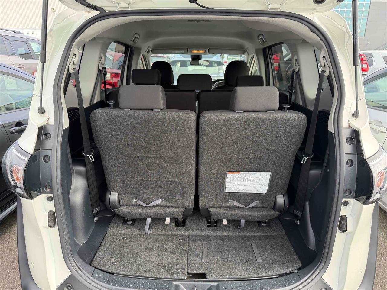 2021 Toyota Sienta