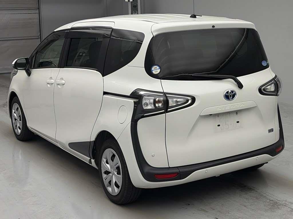 2021 Toyota Sienta