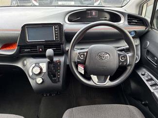 2021 Toyota Sienta - Thumbnail