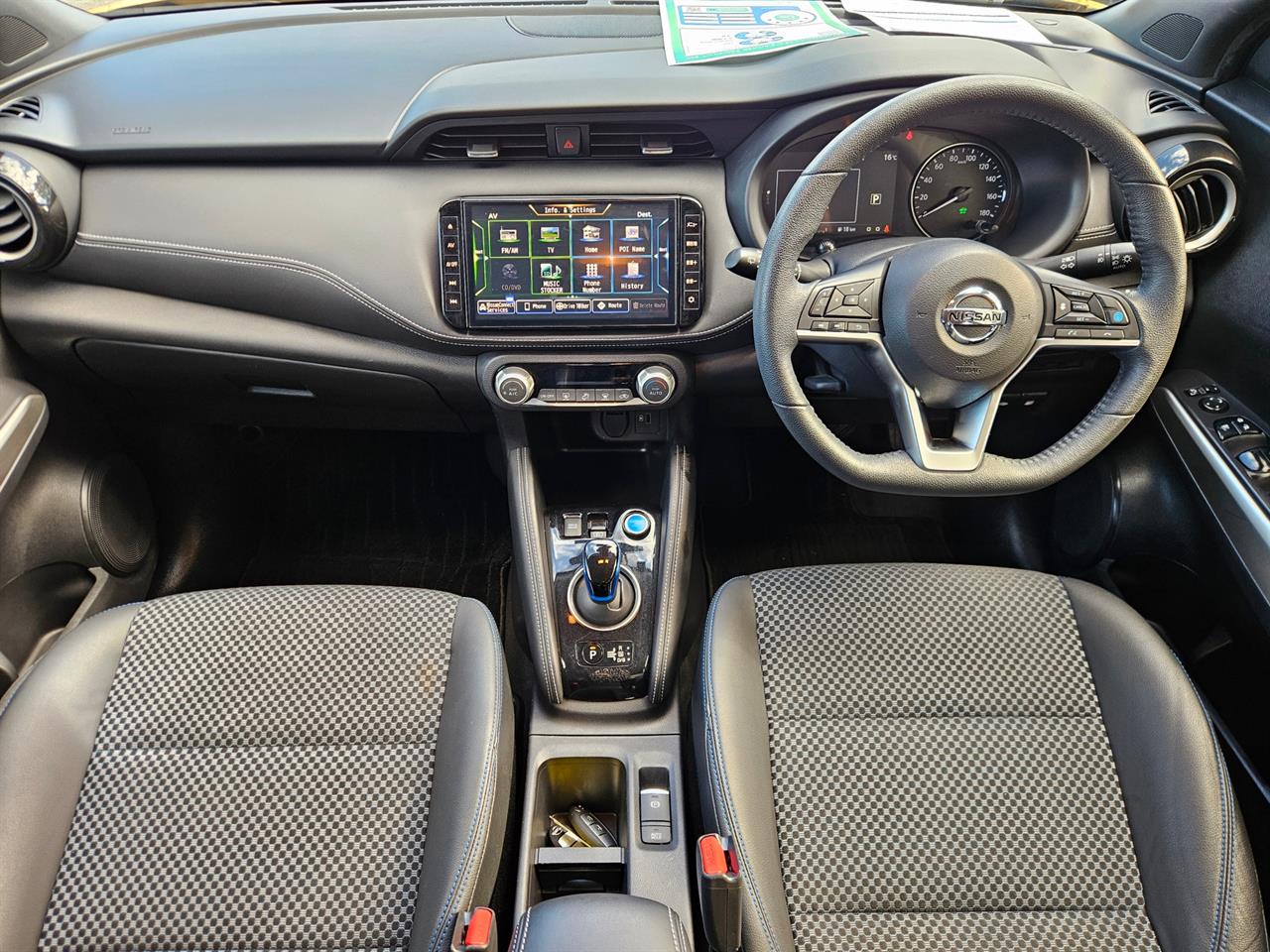 2021 Nissan KICKS