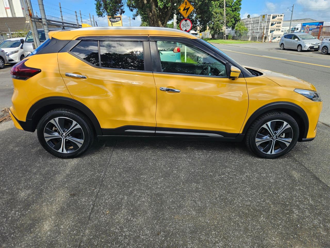 2021 Nissan KICKS