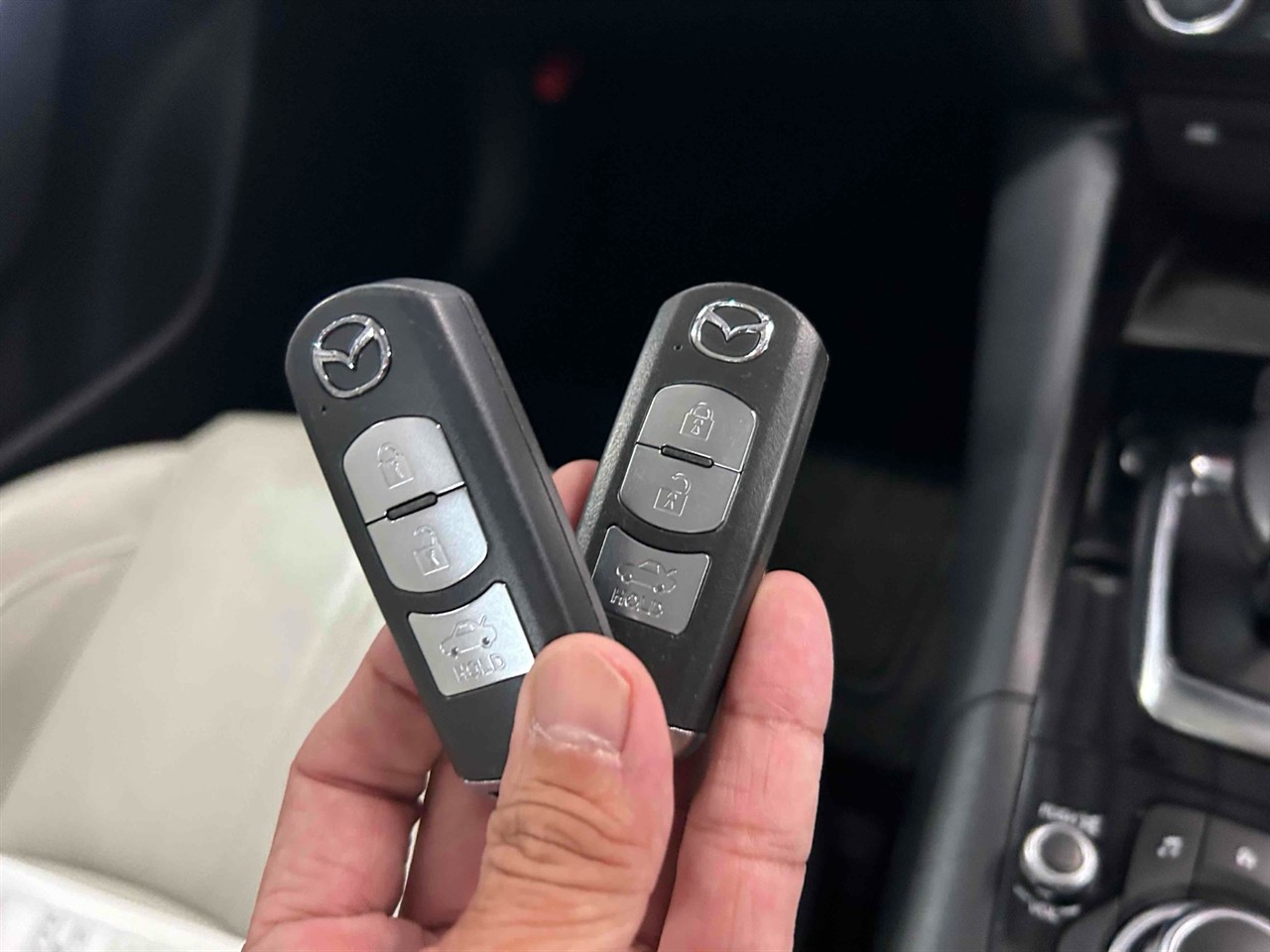 2017 Mazda Axela