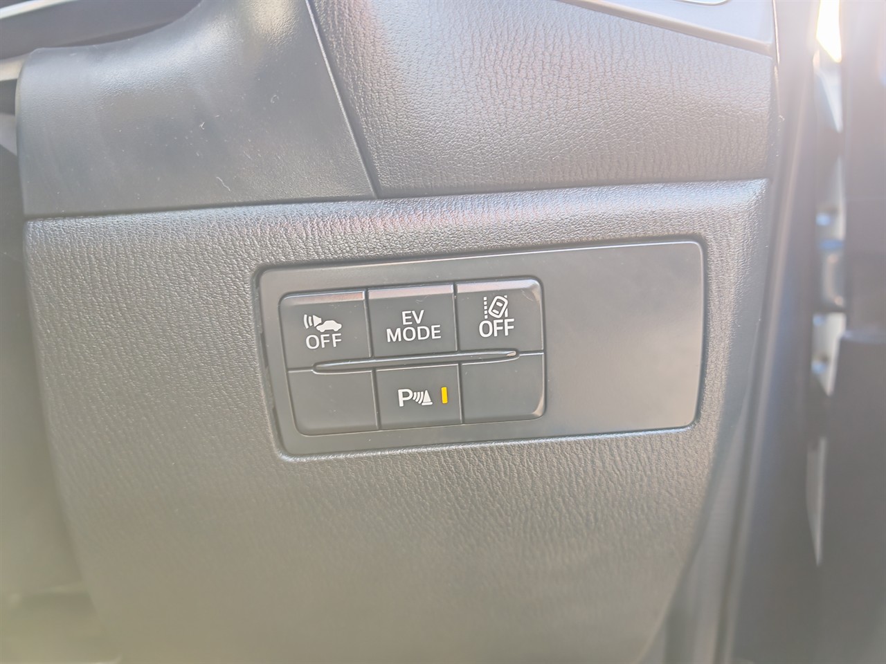 2017 Mazda Axela