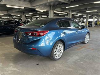 2017 Mazda Axela - Thumbnail