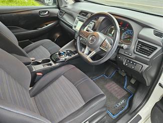 2019 Nissan Leaf - Thumbnail