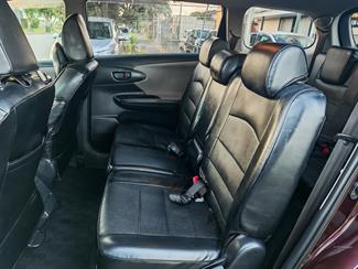 2011 Toyota Wish - Thumbnail