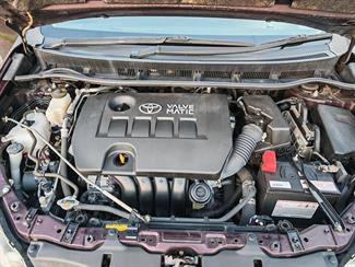 2011 Toyota Wish - Thumbnail