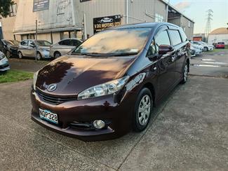 2011 Toyota Wish - Thumbnail